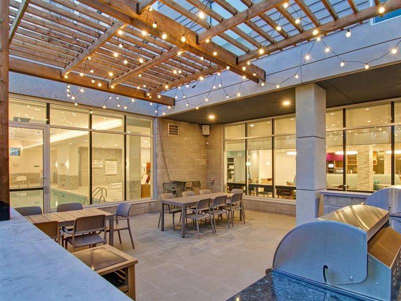 Home2 Suites By Hilton Montreal Dorval Ngoại thất bức ảnh