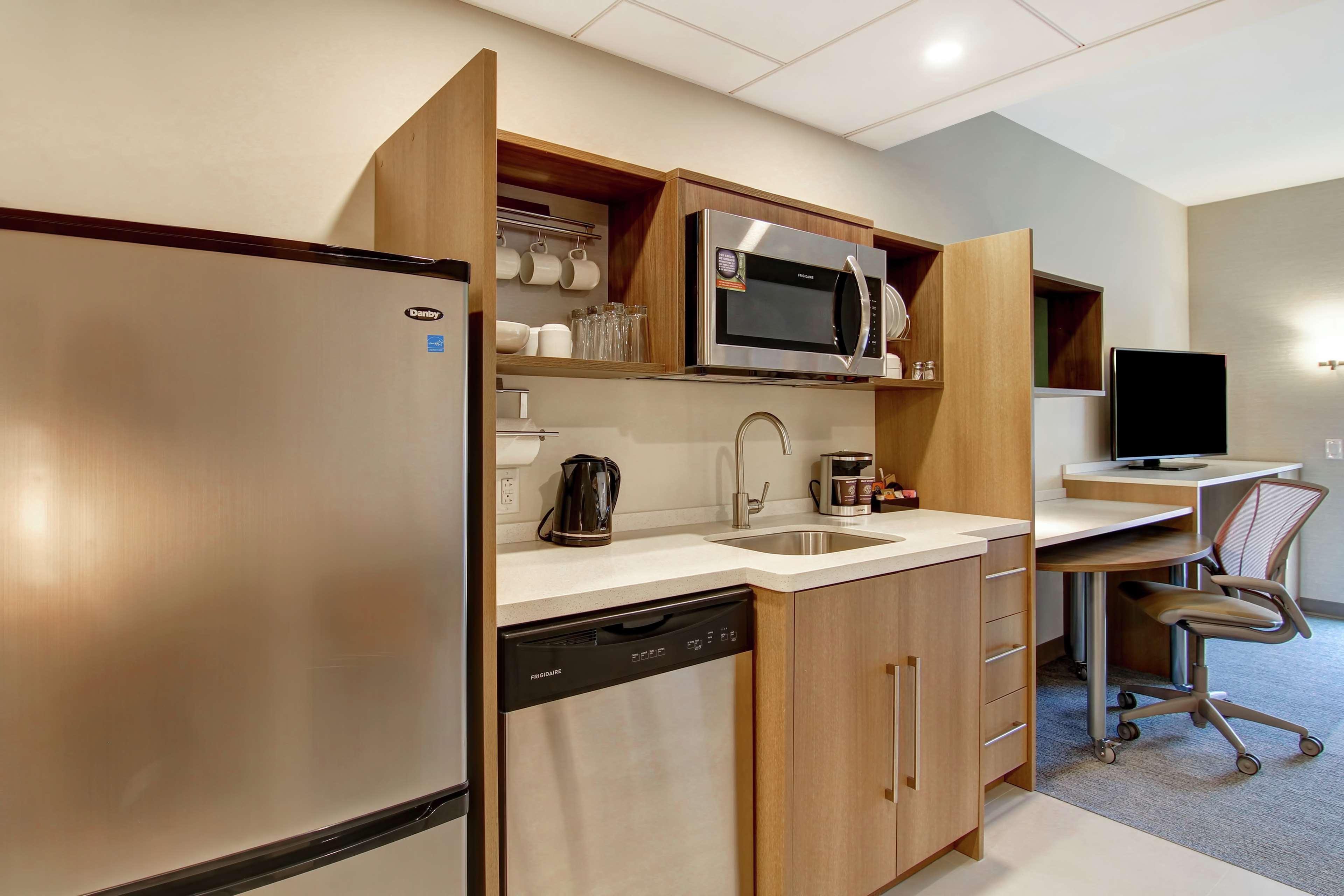 Home2 Suites By Hilton Montreal Dorval Ngoại thất bức ảnh
