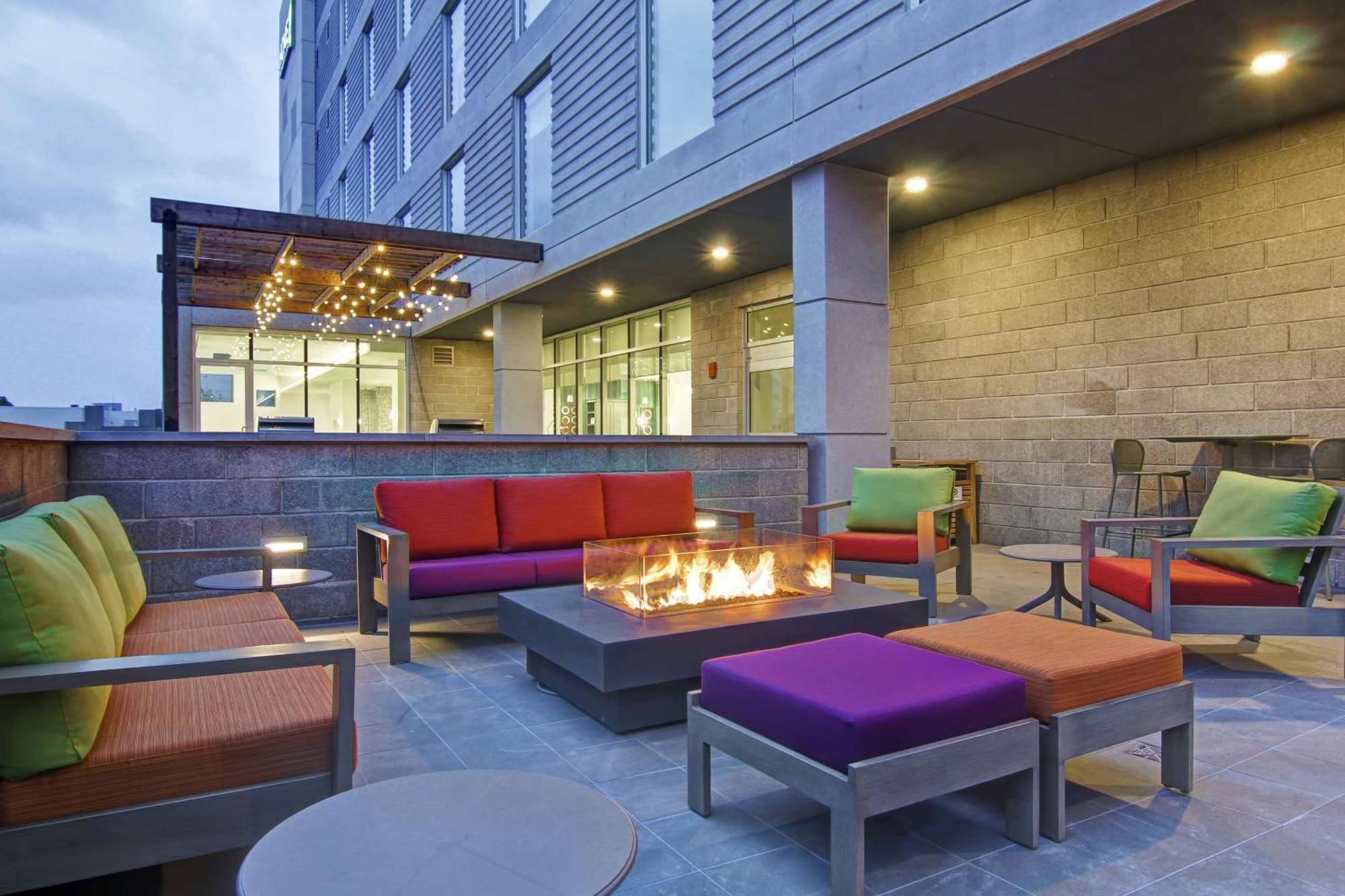 Home2 Suites By Hilton Montreal Dorval Ngoại thất bức ảnh